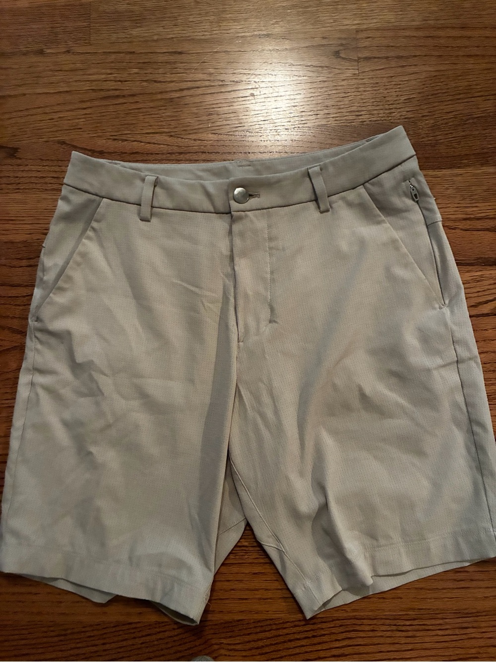 lululemon men’s shorts, size 28 waist